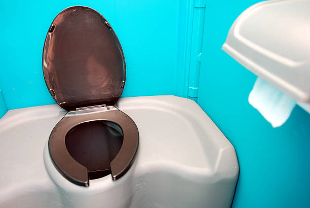 Portable Toilet Options We Offer in Hurstbourne, KY