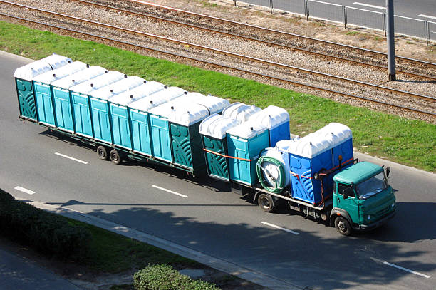 Best Restroom trailer rental cost  in Hurstbourne, KY